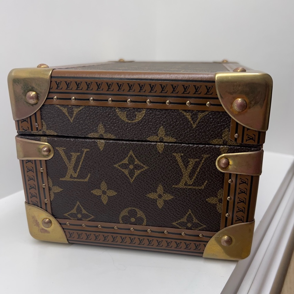 Louis Vuitton Coffret Tresor 24 - Picture 5 of 8